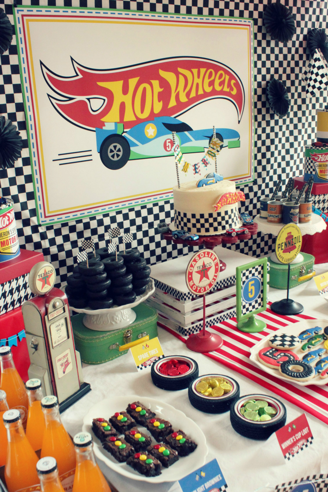 Hot Wheels Birthday Party | Black Twine