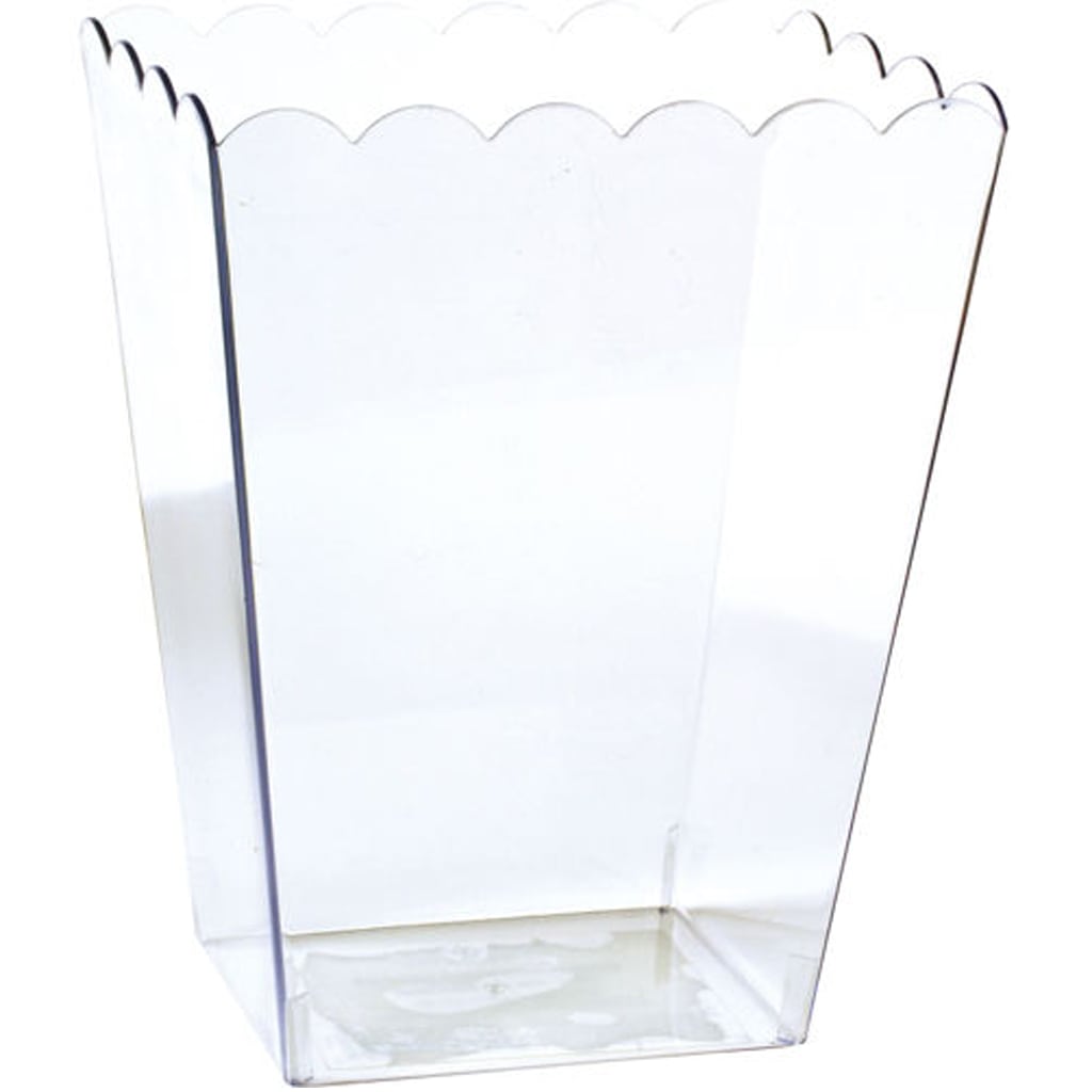 Large Clear Plastic Scalloped Container from Party City